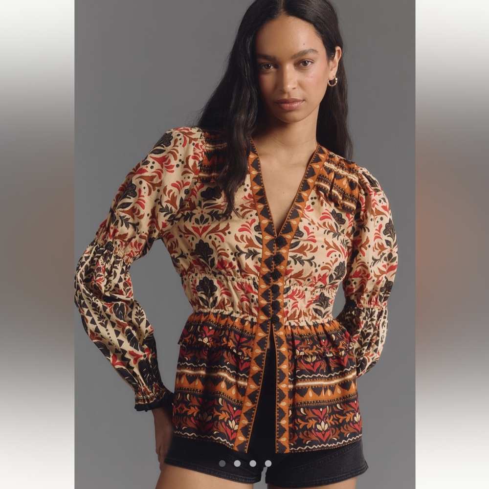 Farm Rio blouse 
Small